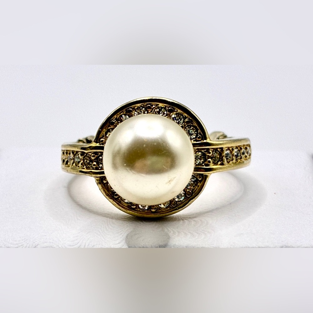 Vintage Faux Pearl with Halo of Cubic Zirconia in a Gold Tone Setting 6.5 - 8.0